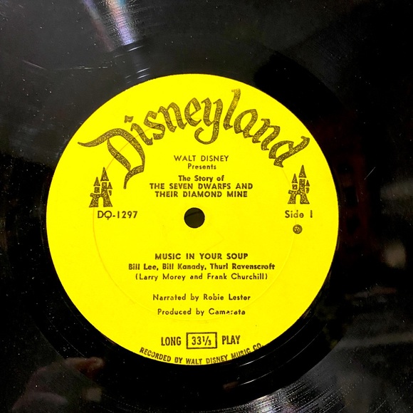 WALT DISNEY’S VINTAGE 1966 THE SEVEN DWARFS & THEIR DIAMOND MINE VINYL RECORD - Picture 9 of 13